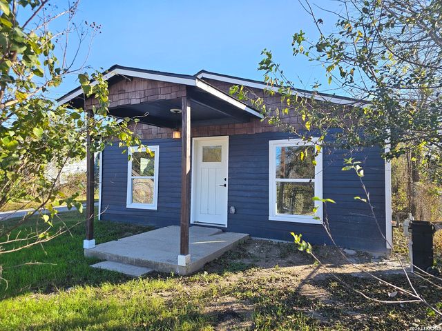 1360 ESSEX ST, San Antonio, TX 78210