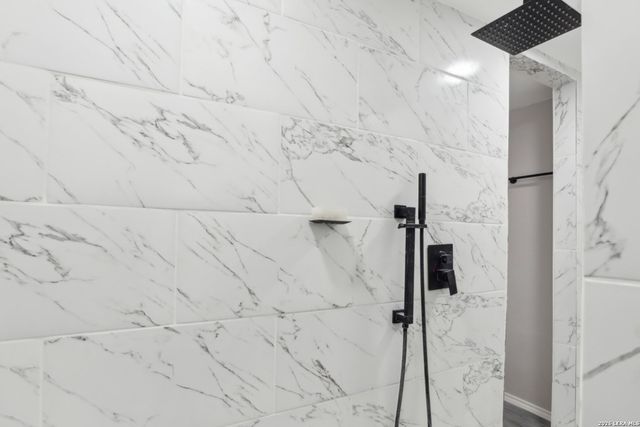 1360 ESSEX ST, San Antonio, TX 78210