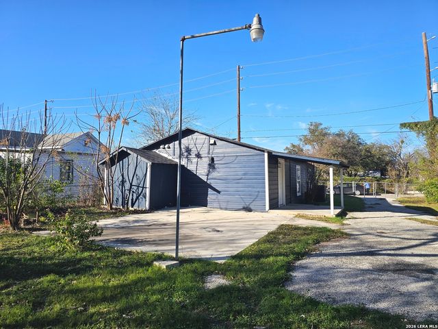 1360 ESSEX ST, San Antonio, TX 78210