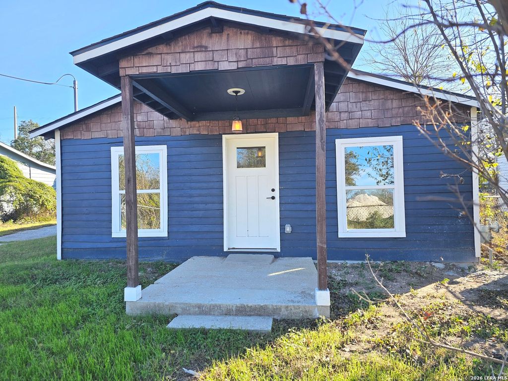 1360 ESSEX ST, San Antonio, TX 78210