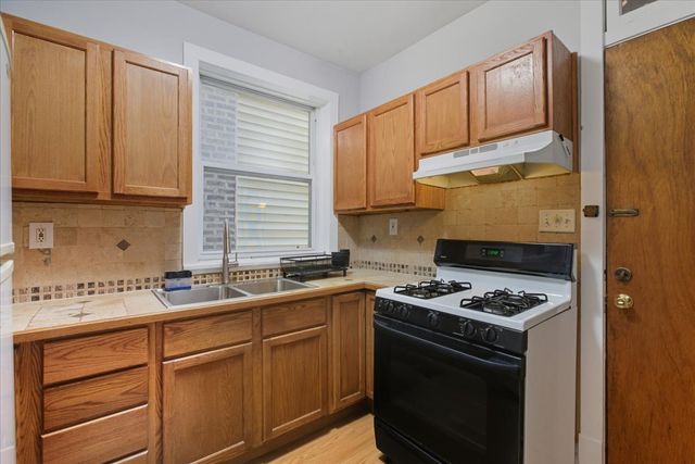 2708 N Richmond Street 1, Chicago, IL 60647