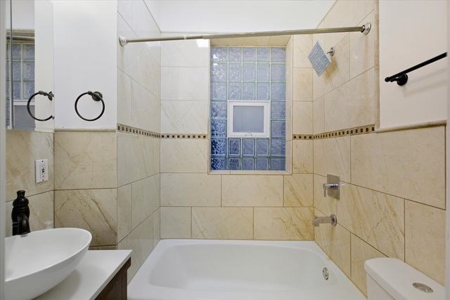 2708 N Richmond Street 1, Chicago, IL 60647