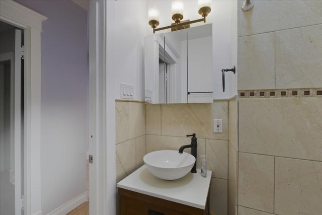 2708 N Richmond Street 1, Chicago, IL 60647