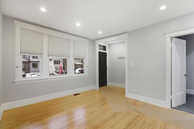 2708 N Richmond Street 1, Chicago, IL 60647