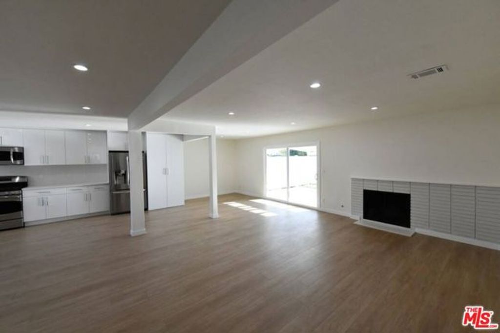 3125 Jacinto Avenue, Simi Valley, CA 93063