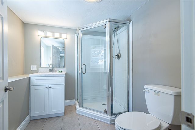 12 Whittier Drive, Coventry, RI 02816