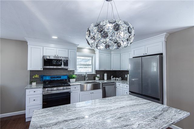 12 Whittier Drive, Coventry, RI 02816