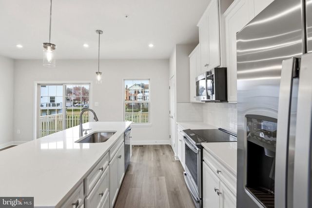 9417 TALL OAKS CT, Montgomery Village, MD 20886