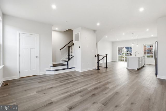 9417 TALL OAKS CT, Montgomery Village, MD 20886