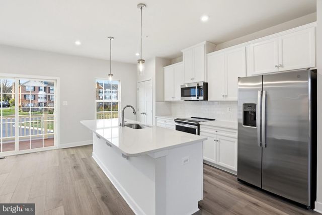 9417 TALL OAKS CT, Montgomery Village, MD 20886