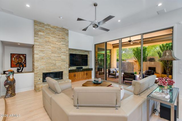 6522 N 27TH Street, Phoenix, AZ 85016