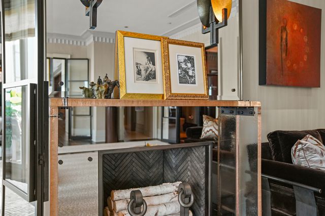 10 E Delaware Place 34A, Chicago, IL 60611