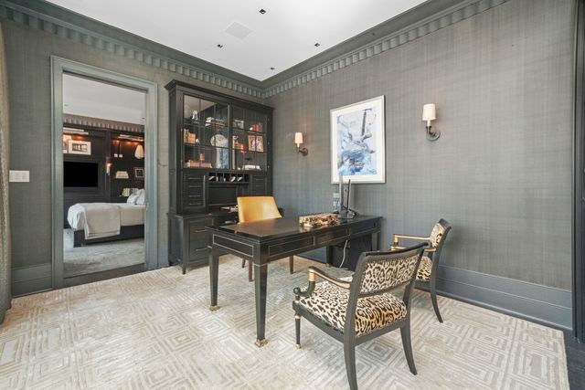 10 E Delaware Place 34A, Chicago, IL 60611