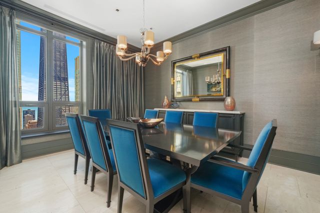 10 E Delaware Place 34A, Chicago, IL 60611