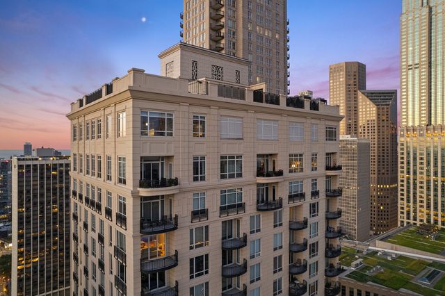 10 E Delaware Place 34A, Chicago, IL 60611