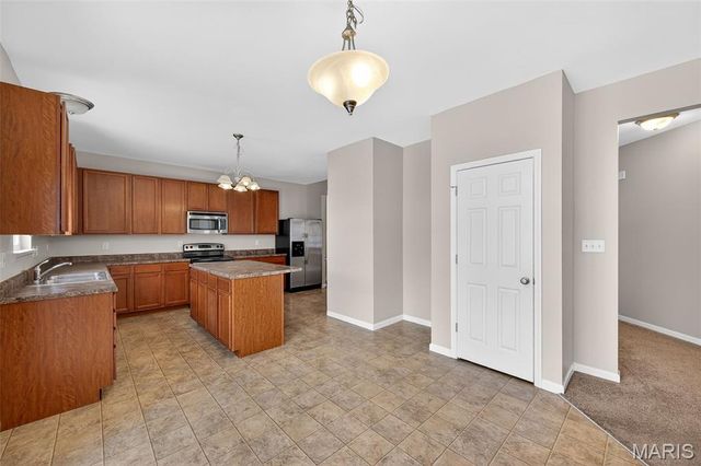 105 Wabash Spur Drive, O'fallon, MO 63366