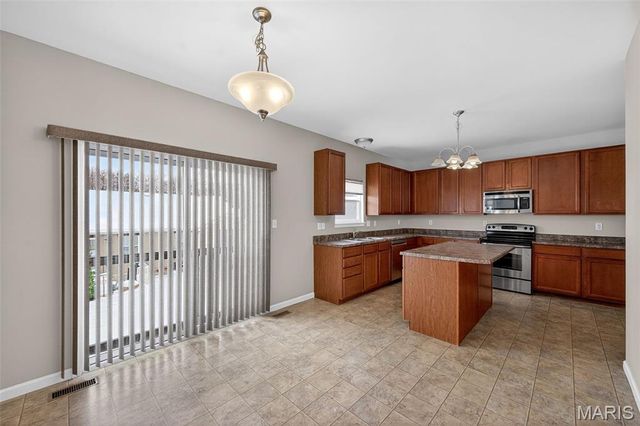 105 Wabash Spur Drive, O'fallon, MO 63366