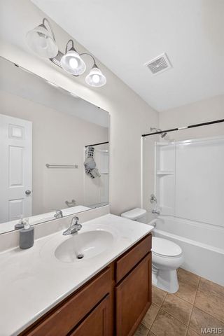 105 Wabash Spur Drive, O'fallon, MO 63366