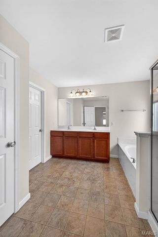 105 Wabash Spur Drive, O'fallon, MO 63366