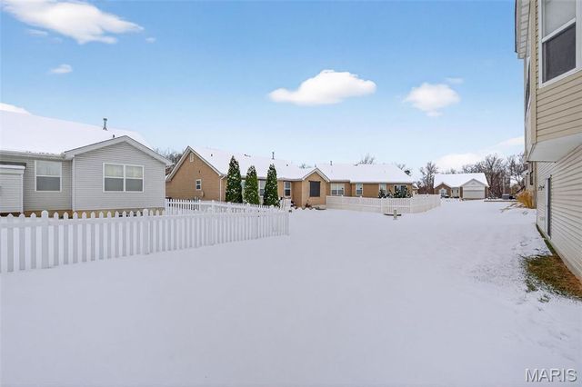 105 Wabash Spur Drive, O'fallon, MO 63366