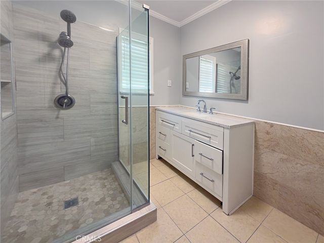 7509 Adwen, Downey, CA 90241