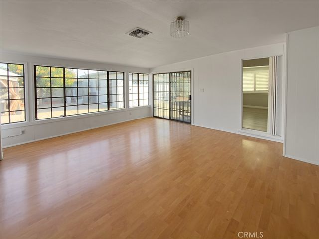 7509 Adwen, Downey, CA 90241