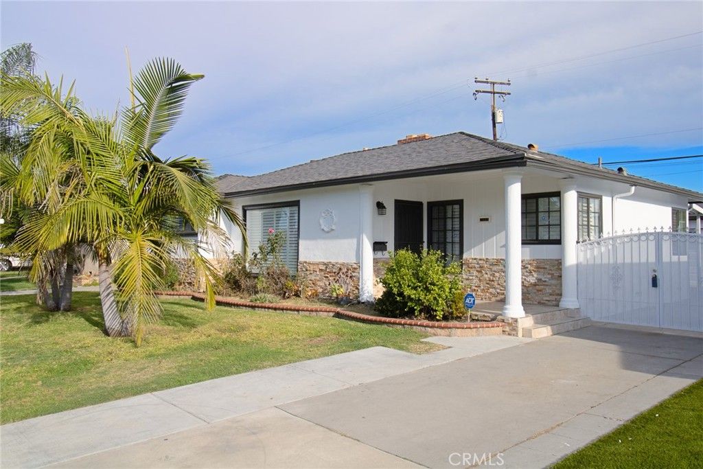 7509 Adwen, Downey, CA 90241