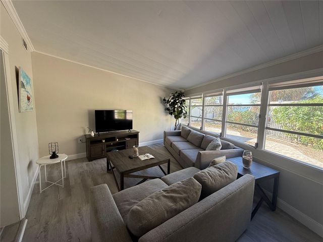 6407 1ST PALM POINT, St Pete Beach, FL 33706