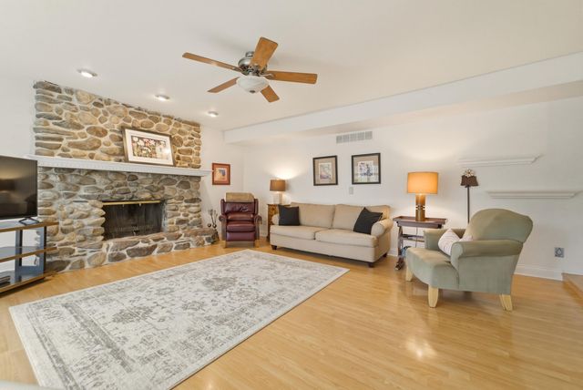 1029 Greenview Drive, Crown Point, IN 46307