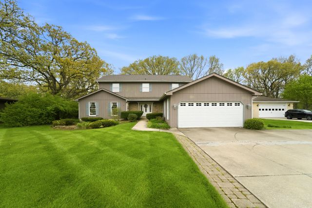 1029 Greenview Drive, Crown Point, IN 46307