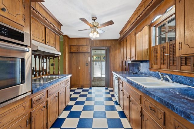 302 W Raft St., Nichols, SC 29581