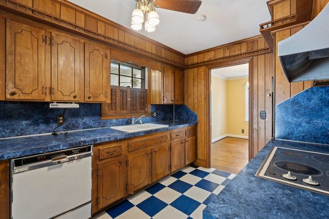 302 W Raft St., Nichols, SC 29581