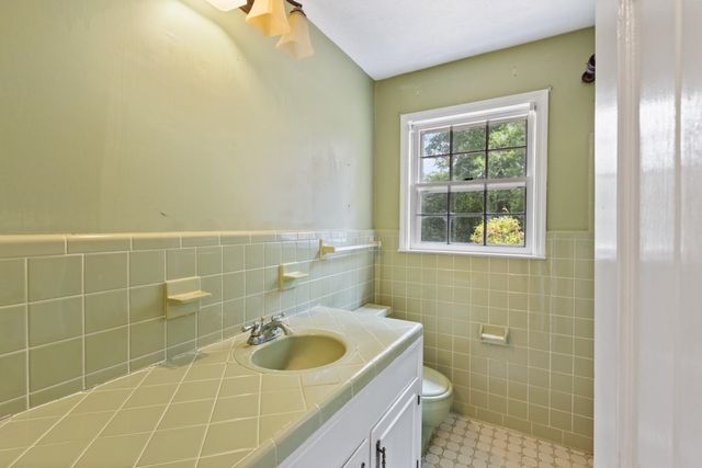 302 W Raft St., Nichols, SC 29581