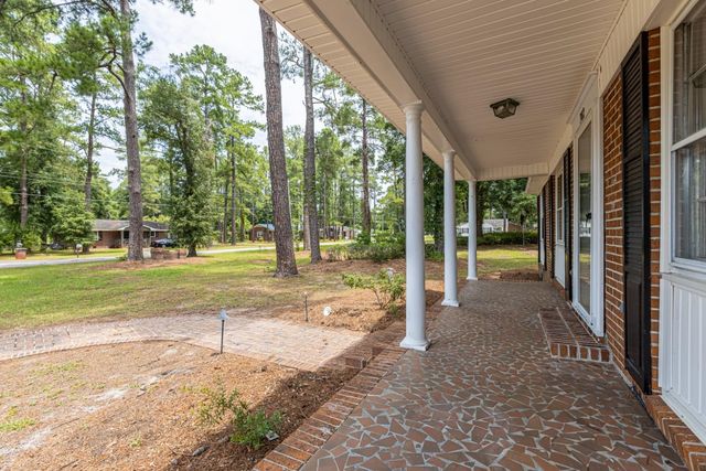 302 W Raft St., Nichols, SC 29581