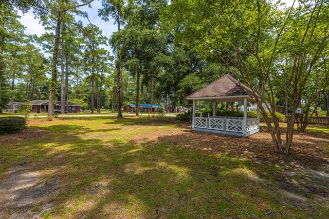 302 W Raft St., Nichols, SC 29581