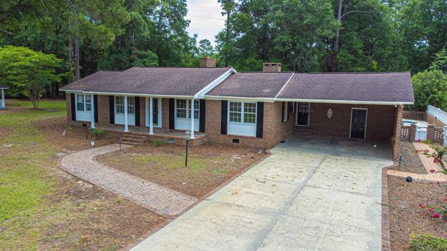 302 W Raft St., Nichols, SC 29581