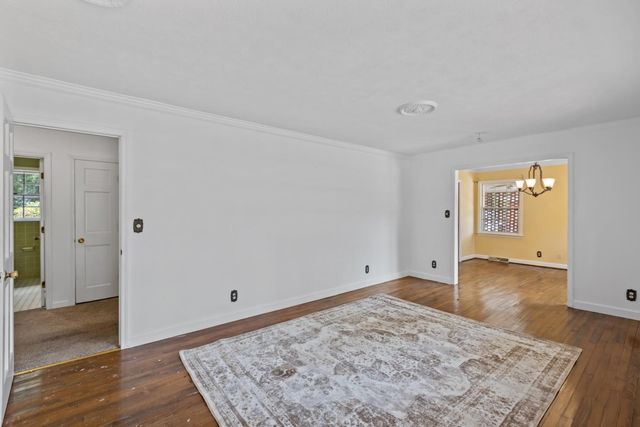 302 W Raft St., Nichols, SC 29581