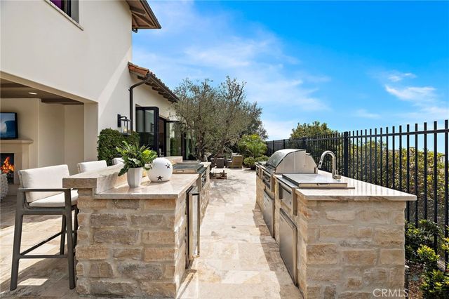 2 Water Port, Newport Coast, CA 92657