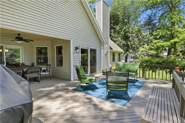 224 Totem Trail, Irondequoit, NY 14617