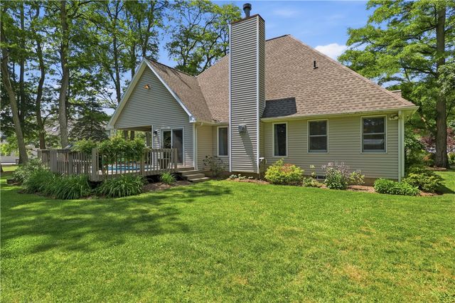 224 Totem Trail, Irondequoit, NY 14617