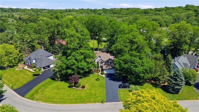 224 Totem Trail, Irondequoit, NY 14617