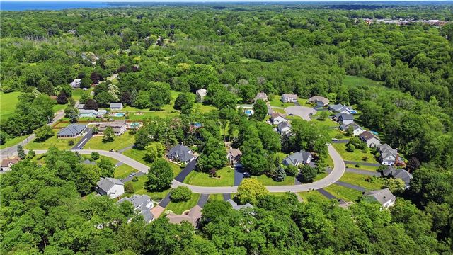 224 Totem Trail, Irondequoit, NY 14617