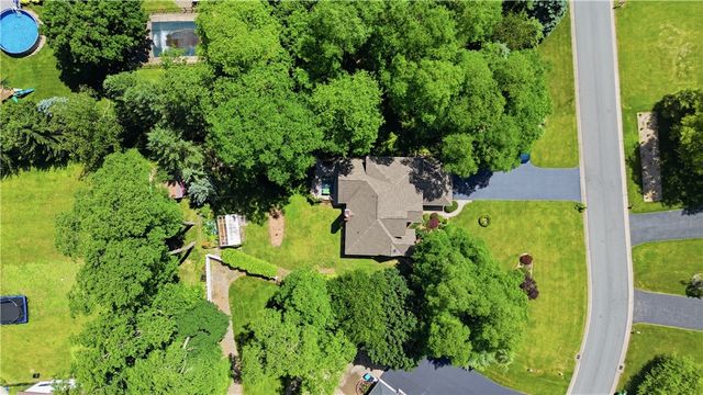 224 Totem Trail, Irondequoit, NY 14617
