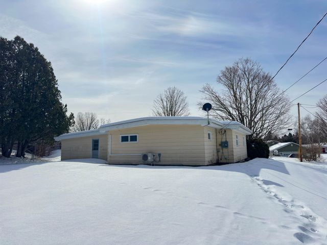 70 Fairwood Heights, Morristown, VT 05661