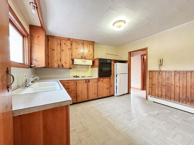 70 Fairwood Heights, Morristown, VT 05661