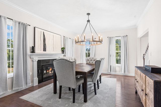 39 Hycrest Rd, Charlton, MA 01507