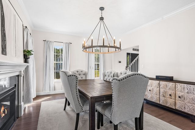 39 Hycrest Rd, Charlton, MA 01507