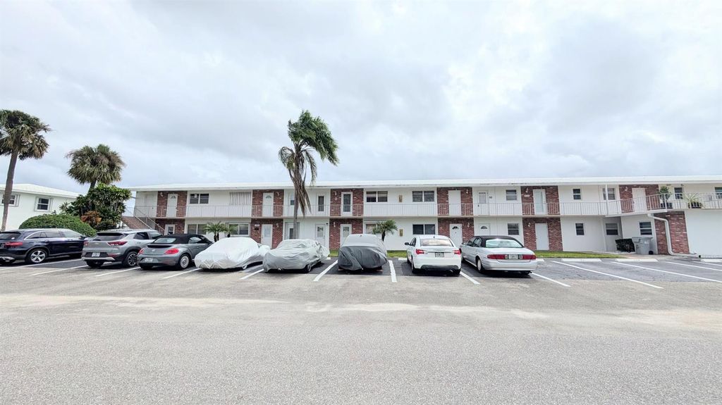 2800 W Golf Boulevard 219, Pompano Beach, FL 33064