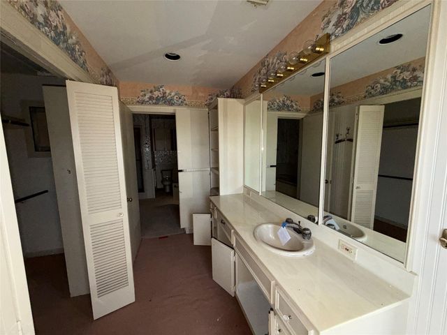 808 Ox Bow, Horseshoe Bay, TX 78657