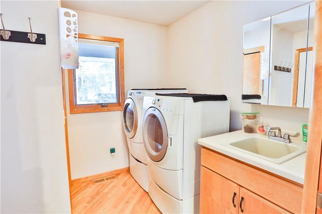 W10439 880th Avenue, River Falls, WI 54022